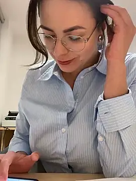 Snapshot of Alicia_Hot1 chatting on 3, 3, 2025 Alicia Hot1 online show from 3, 3, 2025