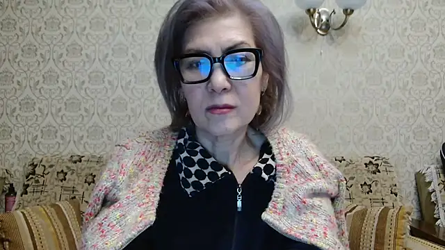 Elegant00Lady online show from 11, 10, 2025