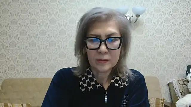 Elegant00Lady online show from 17, 12, 2025