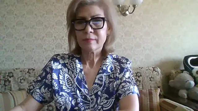 Elegant00Lady online show from 9, 8, 2026