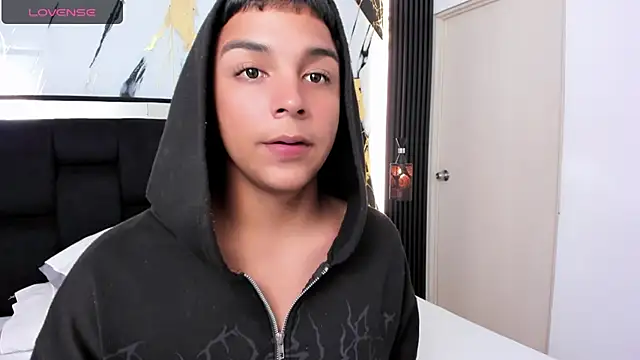 Snapshot of Seductivo_jr chatting on 24, 6, 2026 Seductivo jr online show from 24, 6, 2026