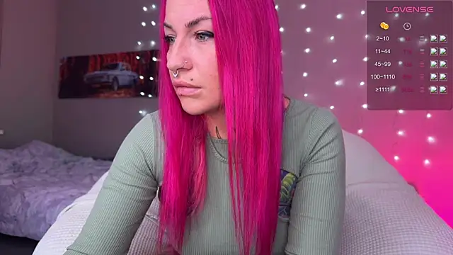 Snapshot of Tanya_Acid chatting on 10, 7, 2026 Tanya Acid online show from 10, 7, 2026