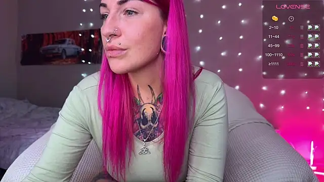 Snapshot of Tanya_Acid chatting on 14, 7, 2026 Tanya Acid online show from 14, 7, 2026