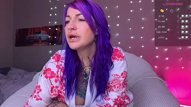 Snapshot of Tanya_Acid chatting on 28, 7, 2026 Tanya Acid online show from 28, 7, 2026