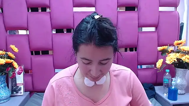 NaomyPrinces online show from 23, 12, 2024