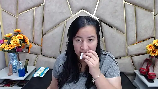 NaomyPrinces online show from 22, 1, 2025