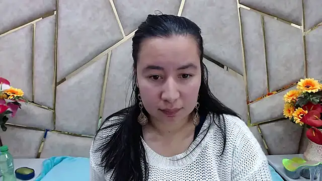 NaomyPrinces online show from 9, 2, 2025