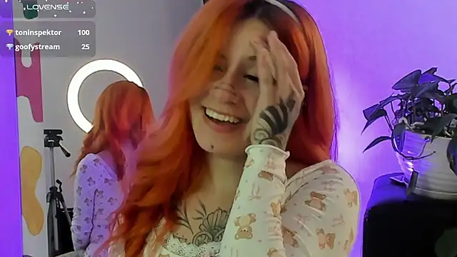 Snapshot of Daarlene chatting on 23, 3, 2025 Daarlene online show from 23, 3, 2025