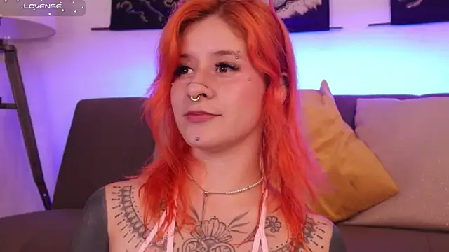 Snapshot of Daarlene chatting on 30, 10, 2025 Daarlene online show from 30, 10, 2025