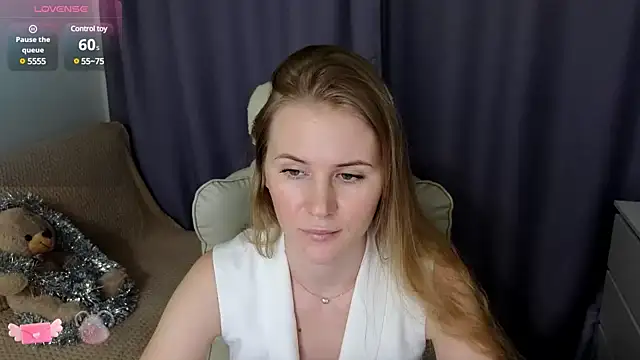 Snapshot of IsabelAllen chatting on 9, 12, 2024 IsabelAllen online show from 9, 12, 2024
