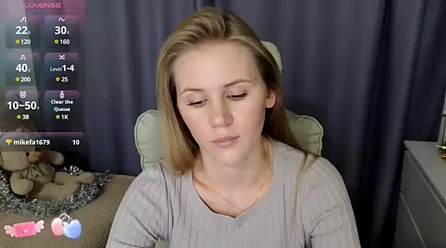 Snapshot of IsabelAllen chatting on 13, 12, 2024 IsabelAllen online show from 13, 12, 2024