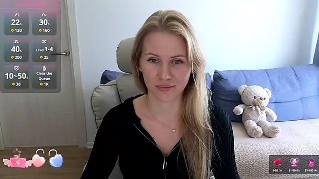 Snapshot of IsabelAllen chatting on 10, 9, 2025 IsabelAllen online show from 10, 9, 2025