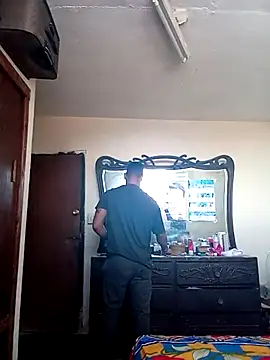 adriel perez online show from 21, 10, 2025