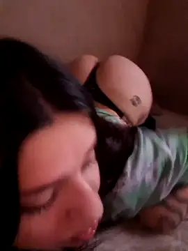 Snapshot of Luulaa444 chatting on 10, 11, 2025 Luulaa444 online show from 10, 11, 2025