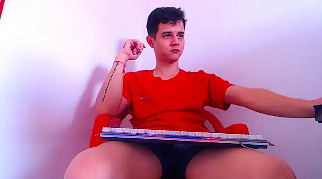 ADAM HOT online show from 8, 3, 2025