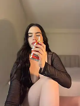 Mavi Coless online show from 19, 7, 2026