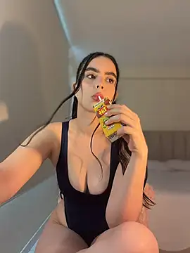 Mavi Coless online show from 19, 7, 2026