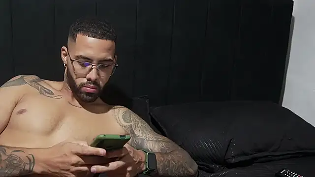 Snapshot of Hendry_ chatting on 6, 2, 2025 Hendry online show from 6, 2, 2025