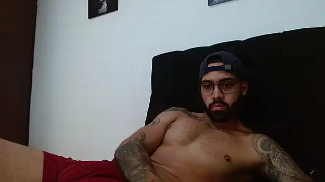 Snapshot of Hendry_ chatting on 5, 3, 2025 Hendry online show from 5, 3, 2025