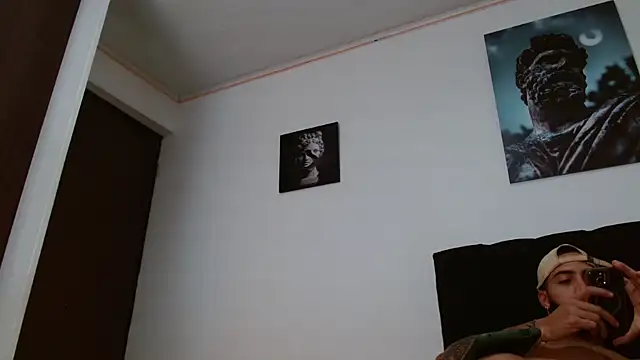 Snapshot of Hendry_ chatting on 9, 3, 2025 Hendry online show from 9, 3, 2025