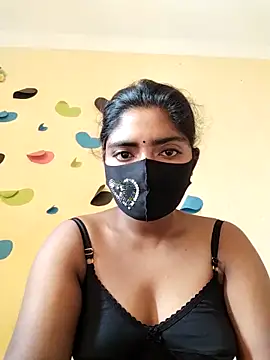 Lina-Rose online show from 28, 2, 2025