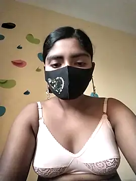 Lina-Rose online show from 5, 3, 2025