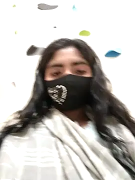 Lina-Rose online show from 5, 3, 2025