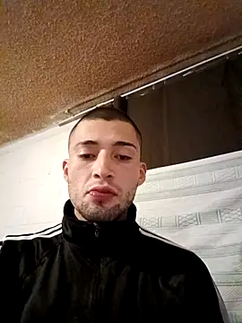 Snapshot of Suggarwhite18CM chatting on 13, 10, 2025 Suggarwhite18CM online show from 13, 10, 2025