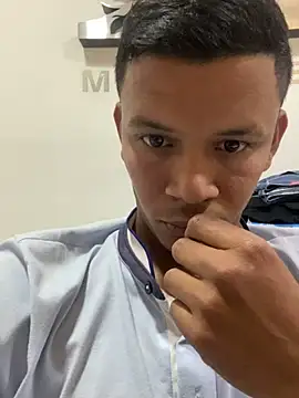 Snapshot of Onel9701 chatting on 22, 3, 2026 Onel9701 online show from 22, 3, 2026