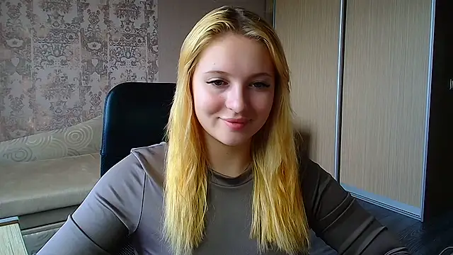 Snapshot of Milka_kiss_ chatting on 14, 7, 2026 Milka kiss online show from 14, 7, 2026