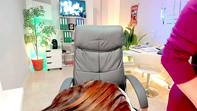 Snapshot of Butterflyblue_dream chatting on 13, 1, 2025 Butterflyblue dream online show from 13, 1, 2025