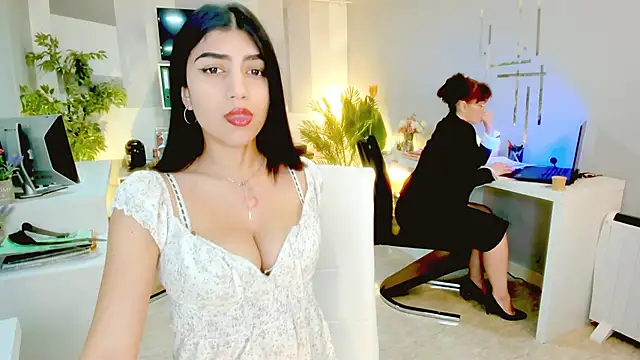 Butterflyblue dream online show from 5, 3, 2026