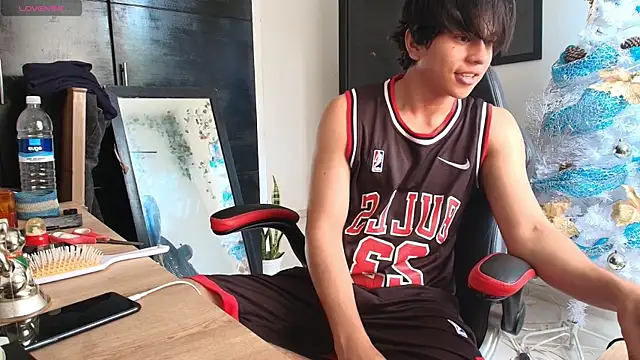 Snapshot of Haruto2001 chatting on 15, 12, 2024 Haruto2001 online show from 15, 12, 2024