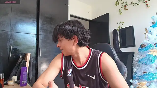 Snapshot of Haruto2001 chatting on 16, 12, 2024 Haruto2001 online show from 16, 12, 2024