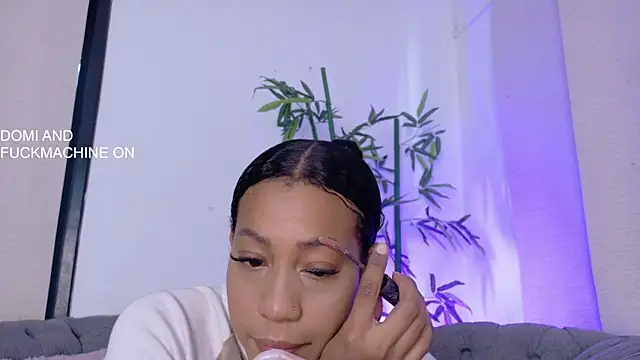 flavia cruz online show from 18, 12, 2025