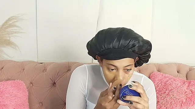 flavia cruz online show from 30, 4, 2026