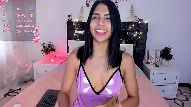 Snapshot of sharonmiller_2_ chatting on 28, 12, 2024 sharonmiller 2 online show from 28, 12, 2024