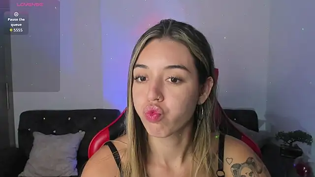 zoee jackson online show from 13, 10, 2025