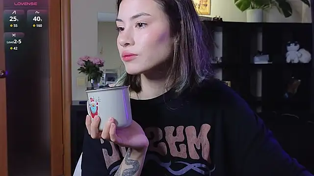 alicekiit online show from 14, 9, 2025