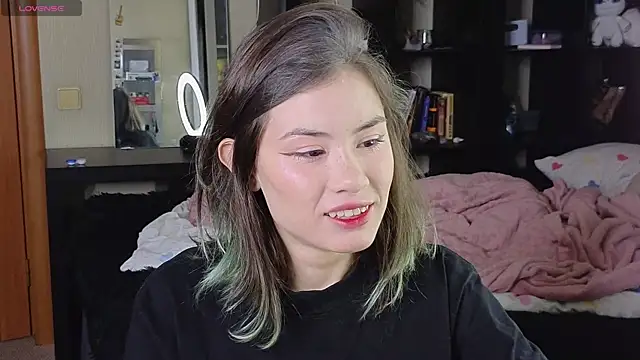 alicekiit online show from 4, 10, 2025