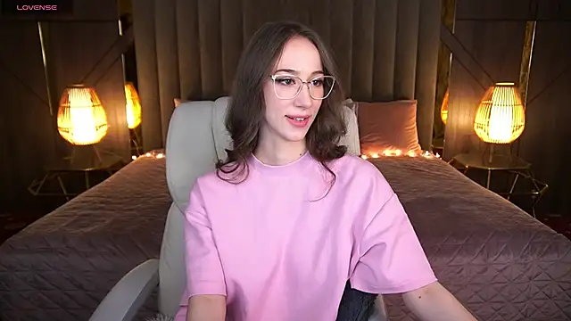 Evelyn Rush online show from 23, 3, 2025