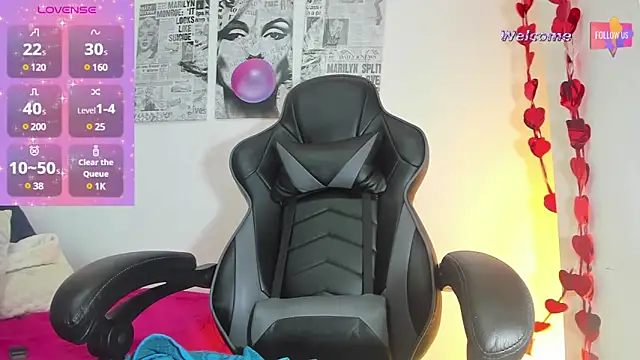 MEGANTARLY09 online show from 11, 3, 2025