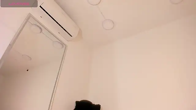 vera candella online show from 5, 11, 2025