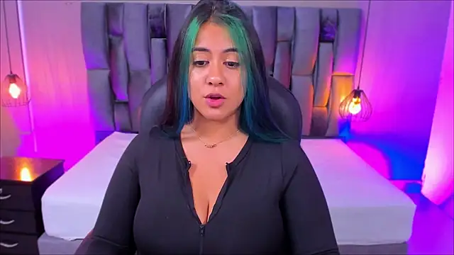 Snapshot of Xisu_ chatting on 5, 2, 2025 Xisu online show from 5, 2, 2025