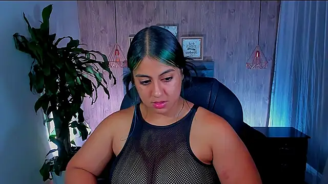 Snapshot of Xisu_ chatting on 8, 2, 2025 Xisu online show from 8, 2, 2025