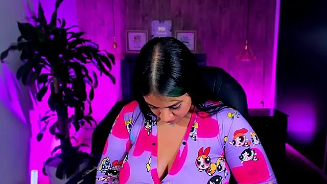 Snapshot of Xisu_ chatting on 19, 2, 2025 Xisu online show from 19, 2, 2025