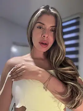 Snapshot of AmmyCollinsW chatting on 8, 3, 2025 AmmyCollinsW online show from 8, 3, 2025