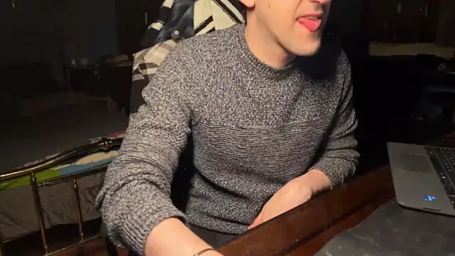 Stefisexy91 online show from 11, 2, 2026