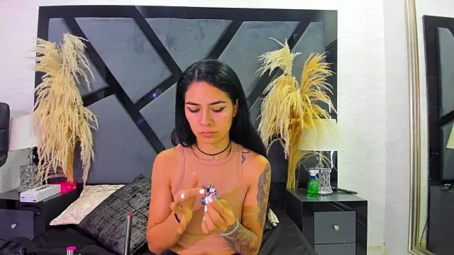 NicoleEsposito online show from 29, 4, 2026