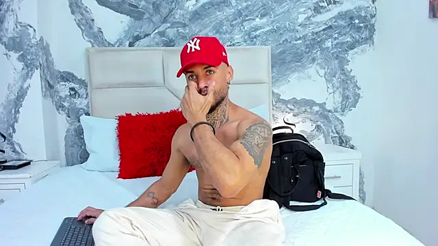 Snapshot of BruceNixon chatting on 31, 1, 2025 BruceNixon online show from 31, 1, 2025